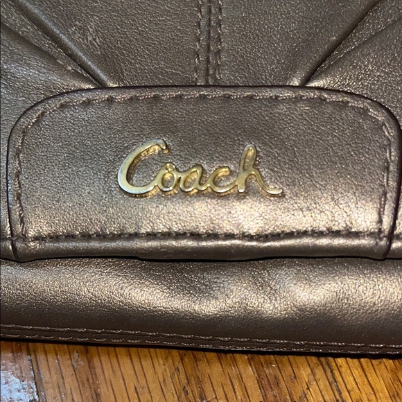 Coach Metallic Gold Leather Wallet - Picture 2 of 16